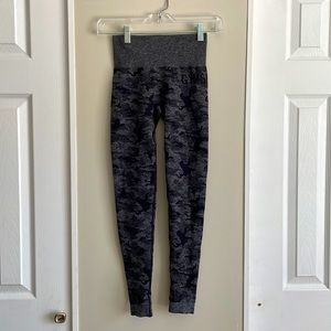 Gymshark leggings camo XS